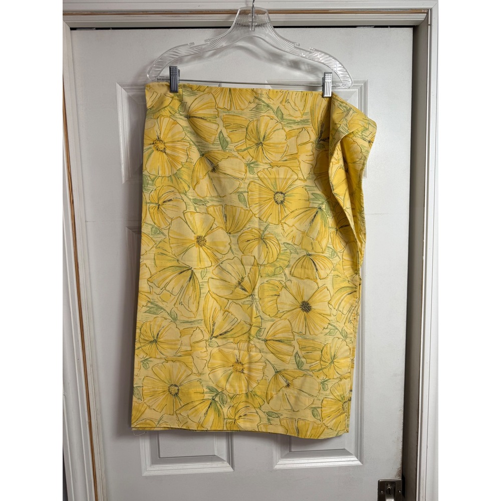 Vintage Lady Pepperell Yellow Floral Standard Pillowcase Percale Made in USA